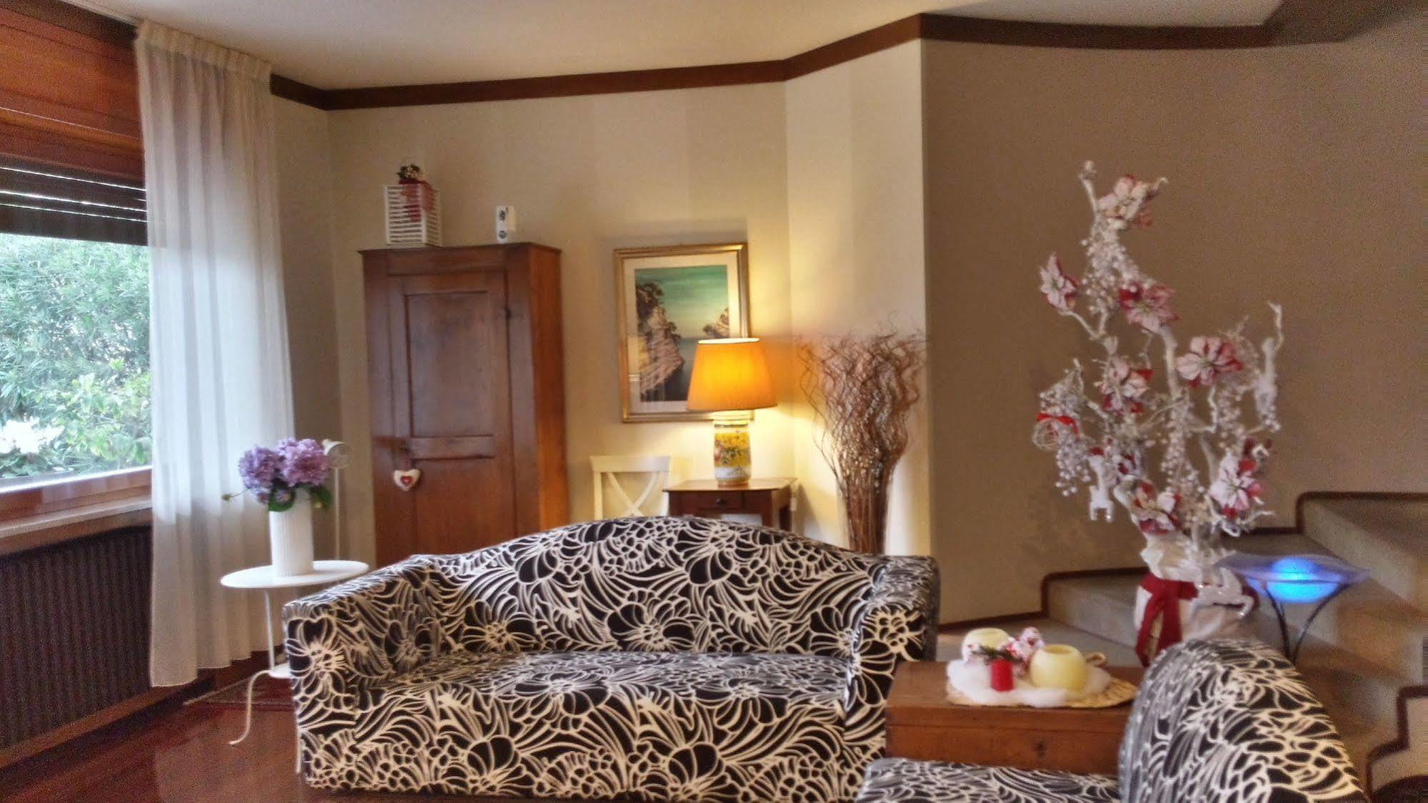 B&B Villa Bianca Сона Екстер'єр фото