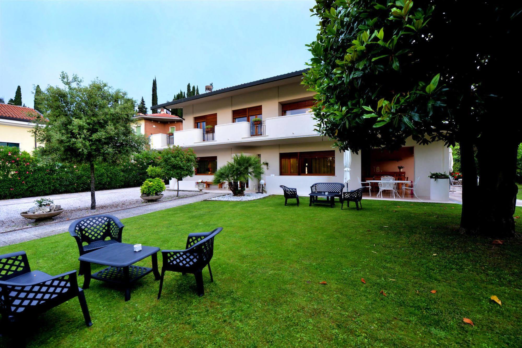 B&B Villa Bianca Сона Екстер'єр фото